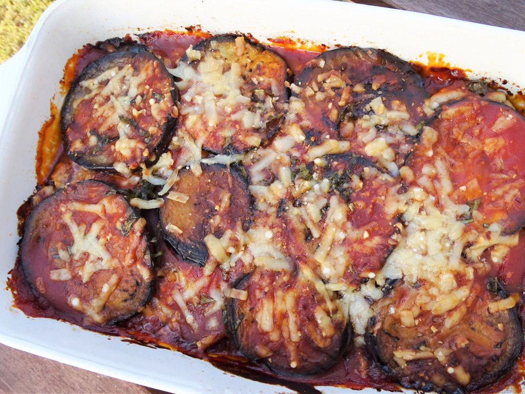 Parmiggiana (Aubergines met Parmezaanse kaas uit de oven)