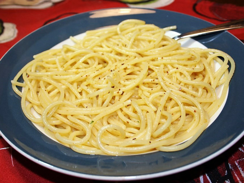 Penne con spinaci e gorgonzola (Penne met spinazie en gorgonzola)