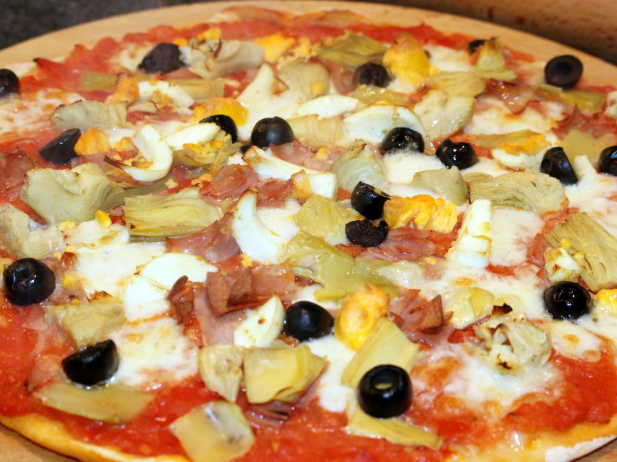 Pizza capricciosa