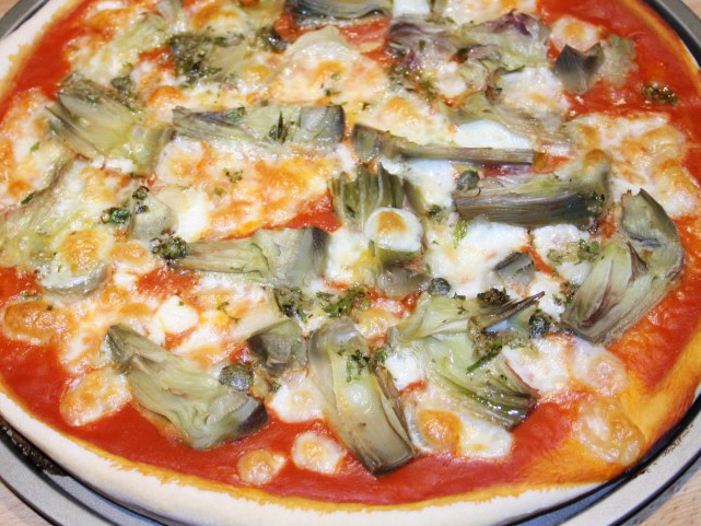 Pizza carciofi (Pizza met artisjokken)