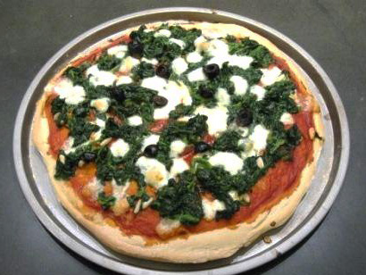 Pizza spinaci (Pizza met spinazie)